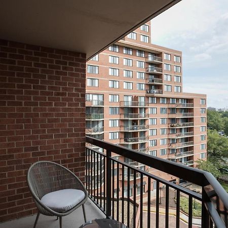 Stylish And Charming Apartment In Pentagon City Арлингтон Экстерьер фото