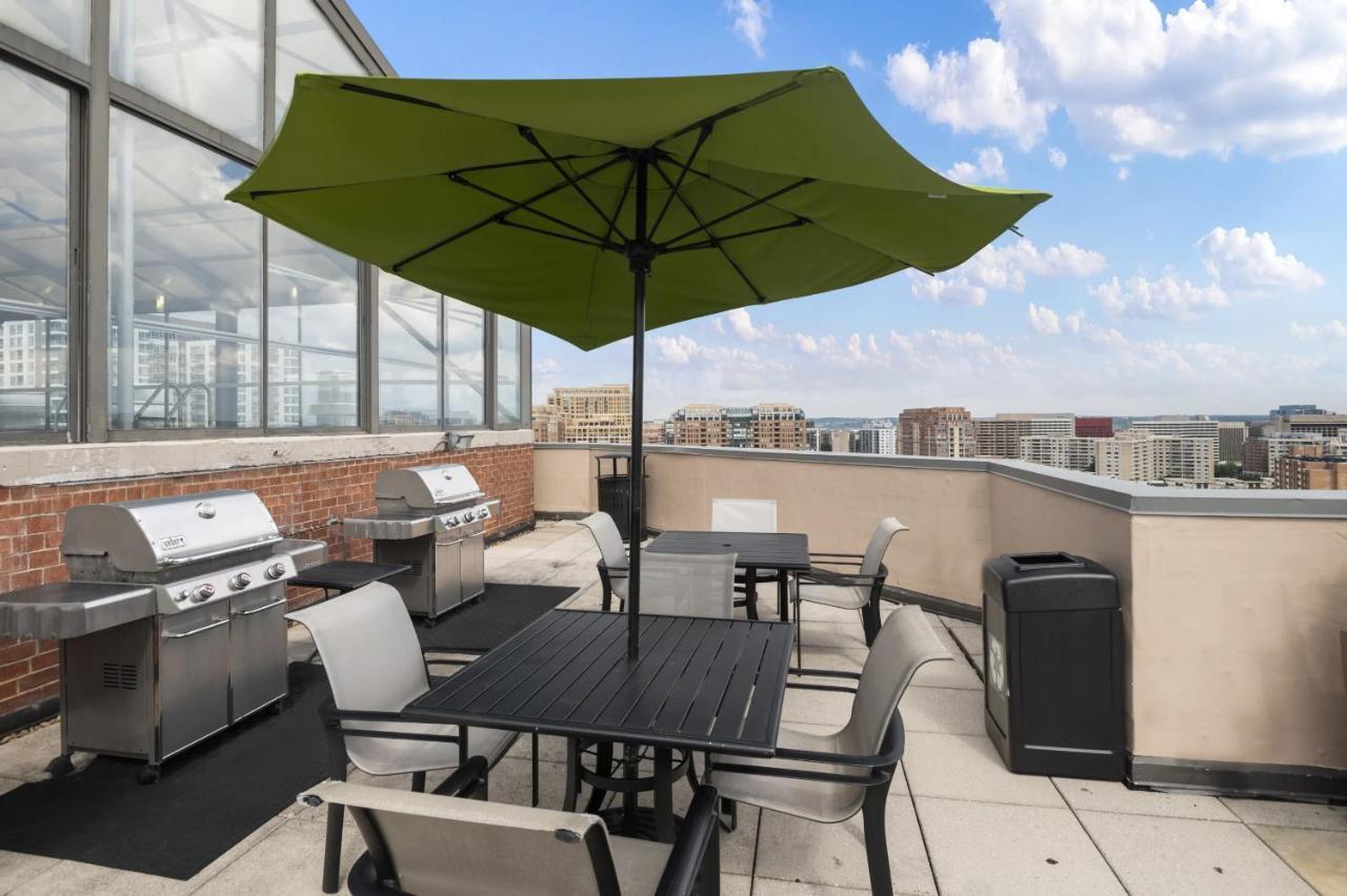 Stylish And Charming Apartment In Pentagon City Арлингтон Экстерьер фото