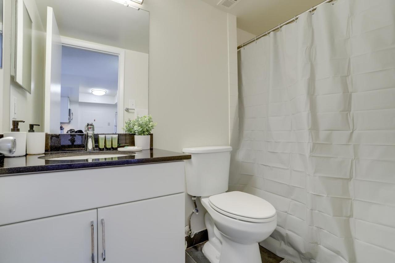 Stylish And Charming Apartment In Pentagon City Арлингтон Экстерьер фото